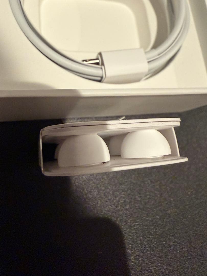 AirPods Pro 第二世代　Apple ワイヤレス　イヤホン