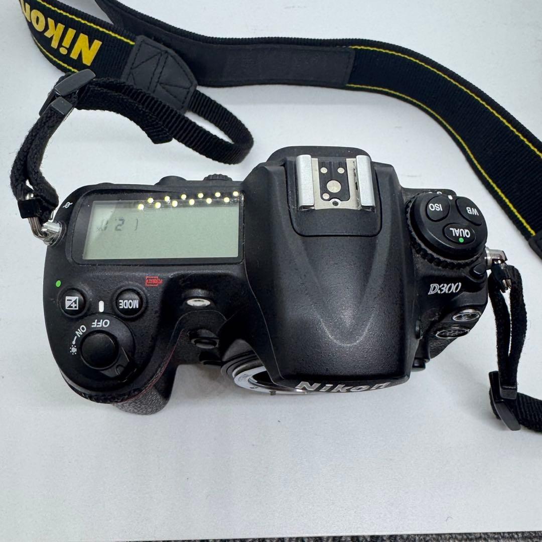 Nikon ニコン デジタルカメラ D3000 動作確認済み