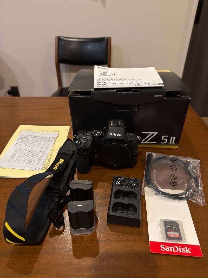 NIKON z5ii 美品 ボディーおまけ付き シャッター回数2099回