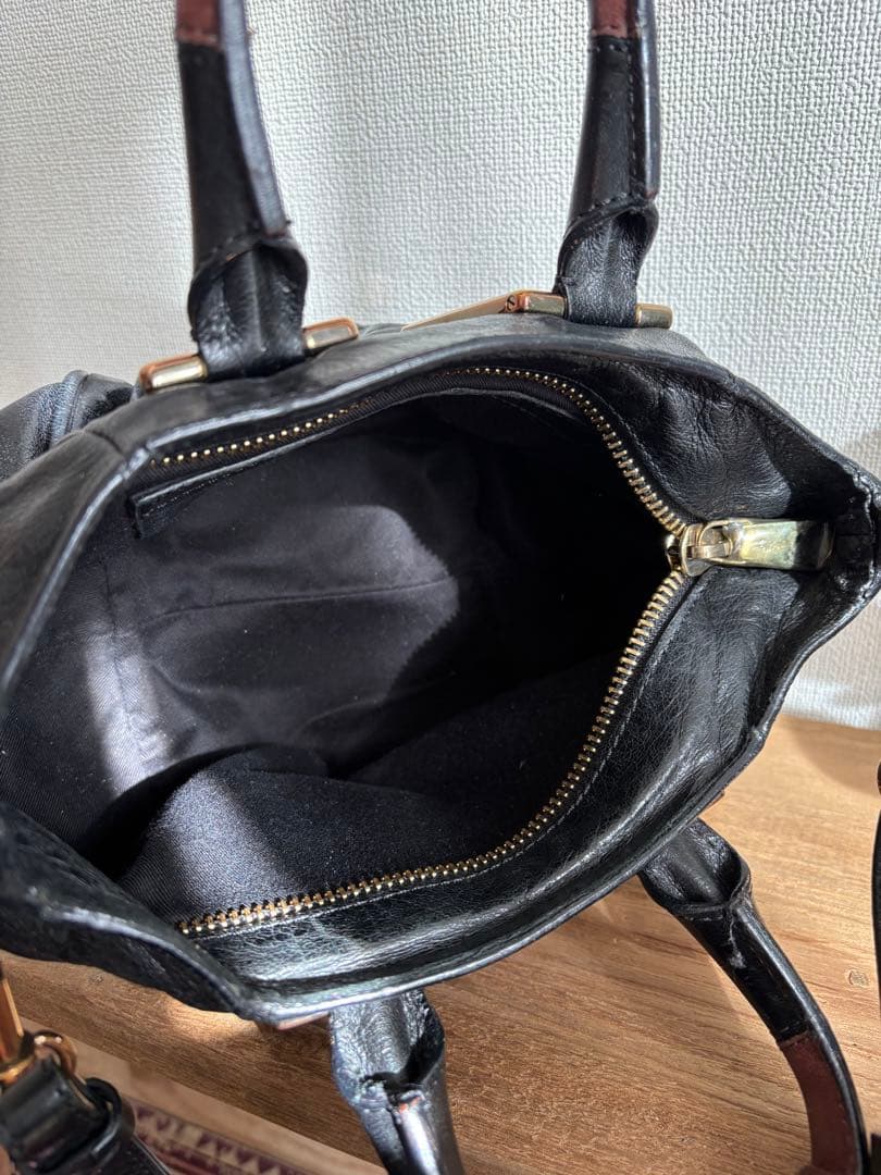 クロエ　ショルダーバッグ　ブラック