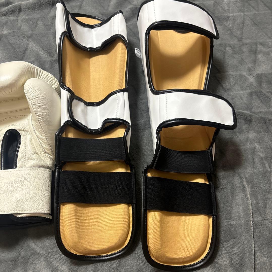 THAISMAI ボクシンググローブ レガース セット　ISAMI