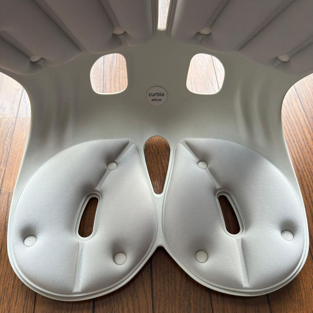 【美品】カーブルチェア グランド グレー 腰痛 骨盤サポート 姿勢矯正 座椅子