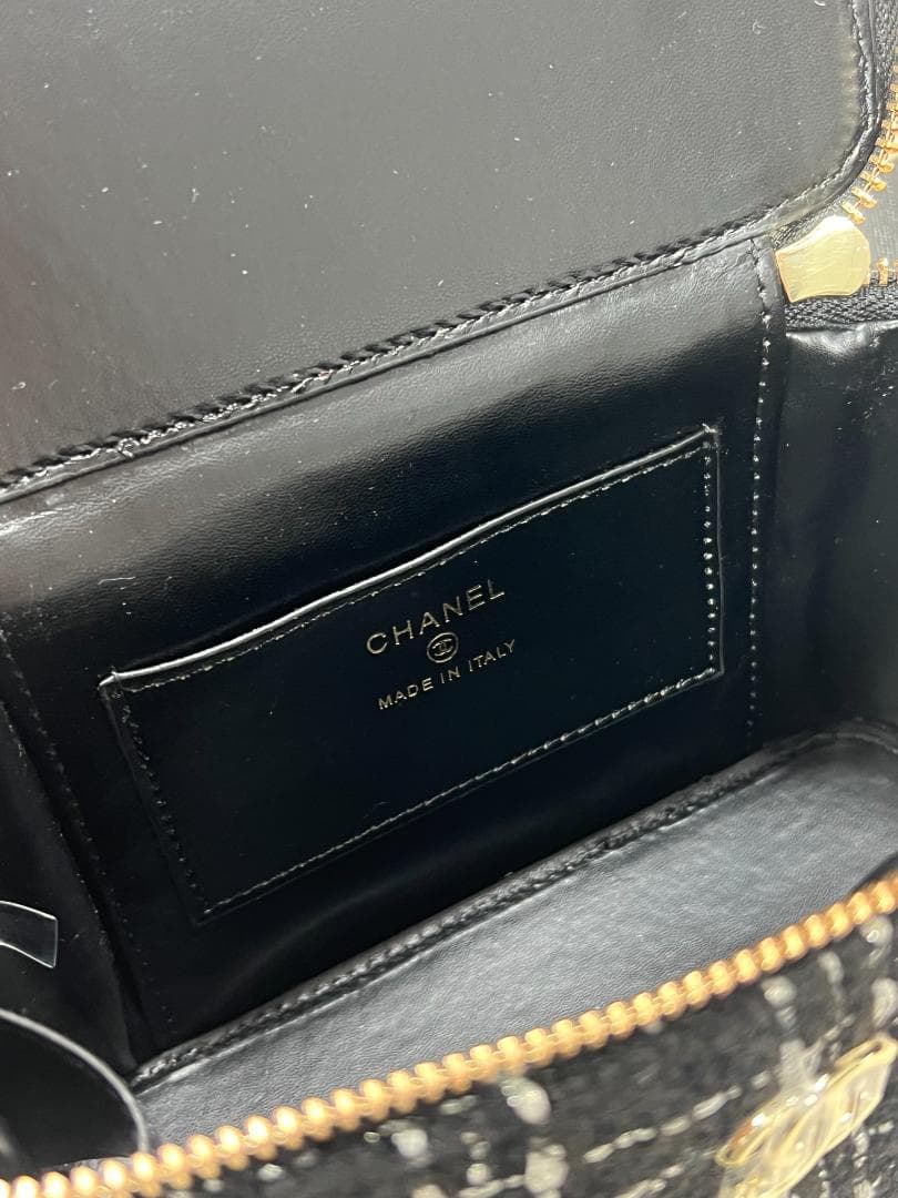 ★顧客限定VIPノベルティ ツツイードポーチ ブラック・ホワイト