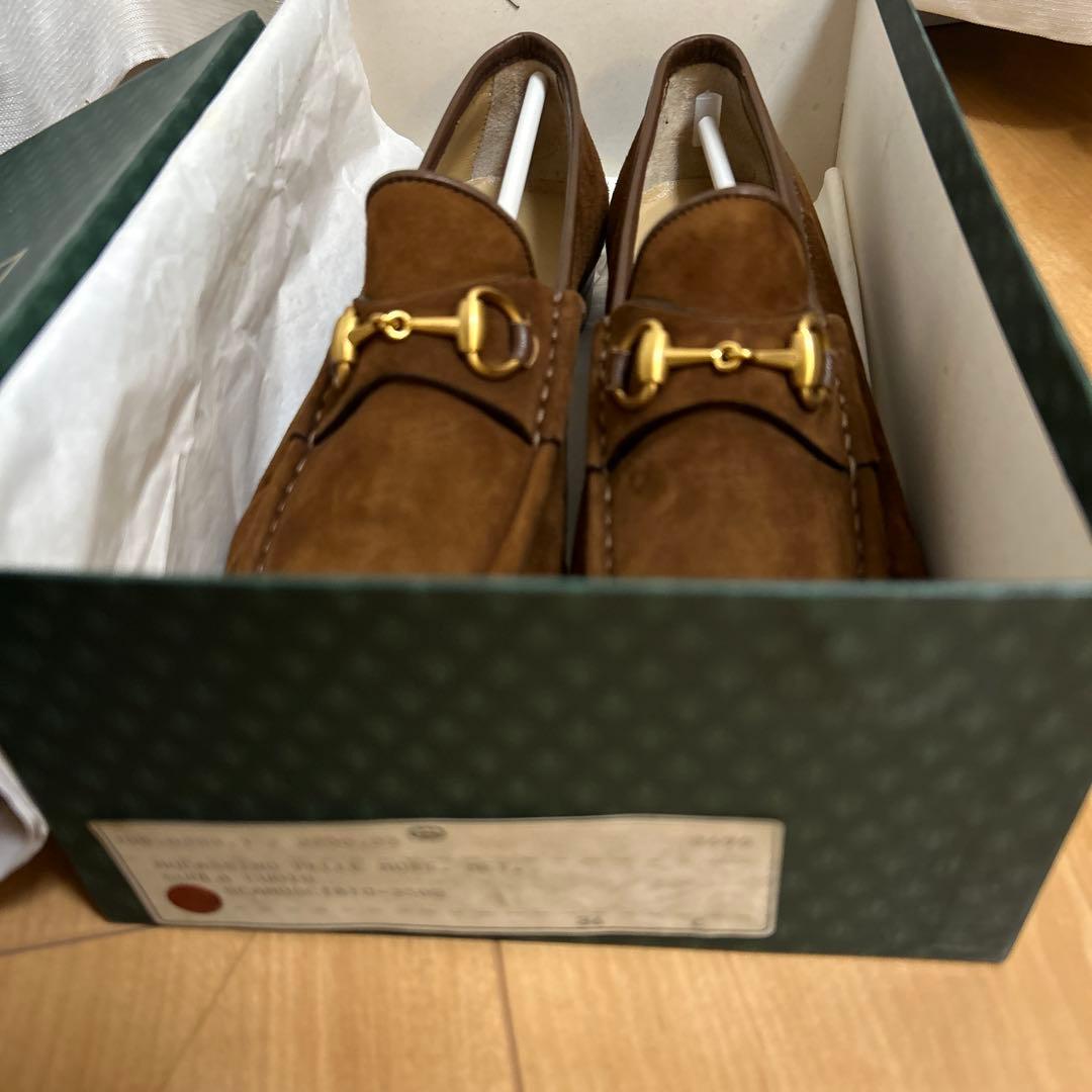 A*y様 t*a様 GUCCI ブラウン スエード ローファー