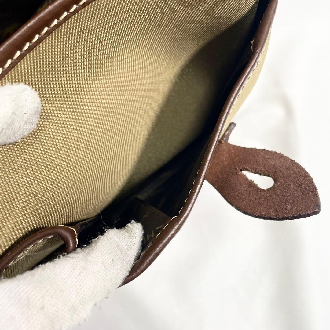 ハンティングワールド サファリトゥデイ メッセンジャーバッグ 大容量 多機能 茶