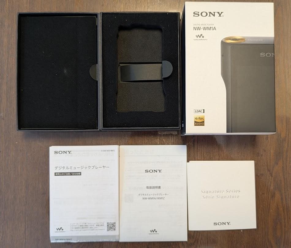 SONY NW-WM1A 128GB 　武蔵野レーベルケース付き