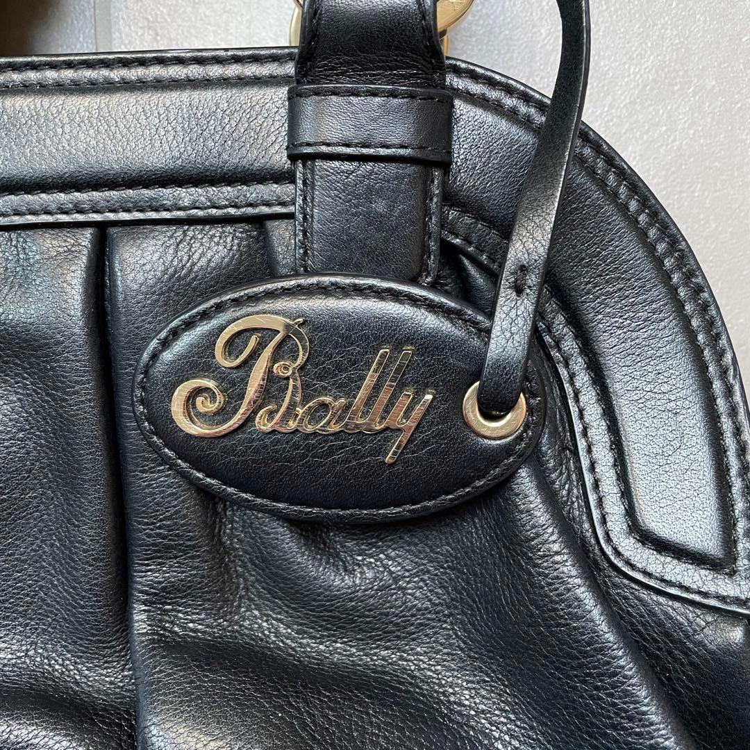 美品BALLY バリー シボ革 レザーブラック 黒 本　革BAG バッグ