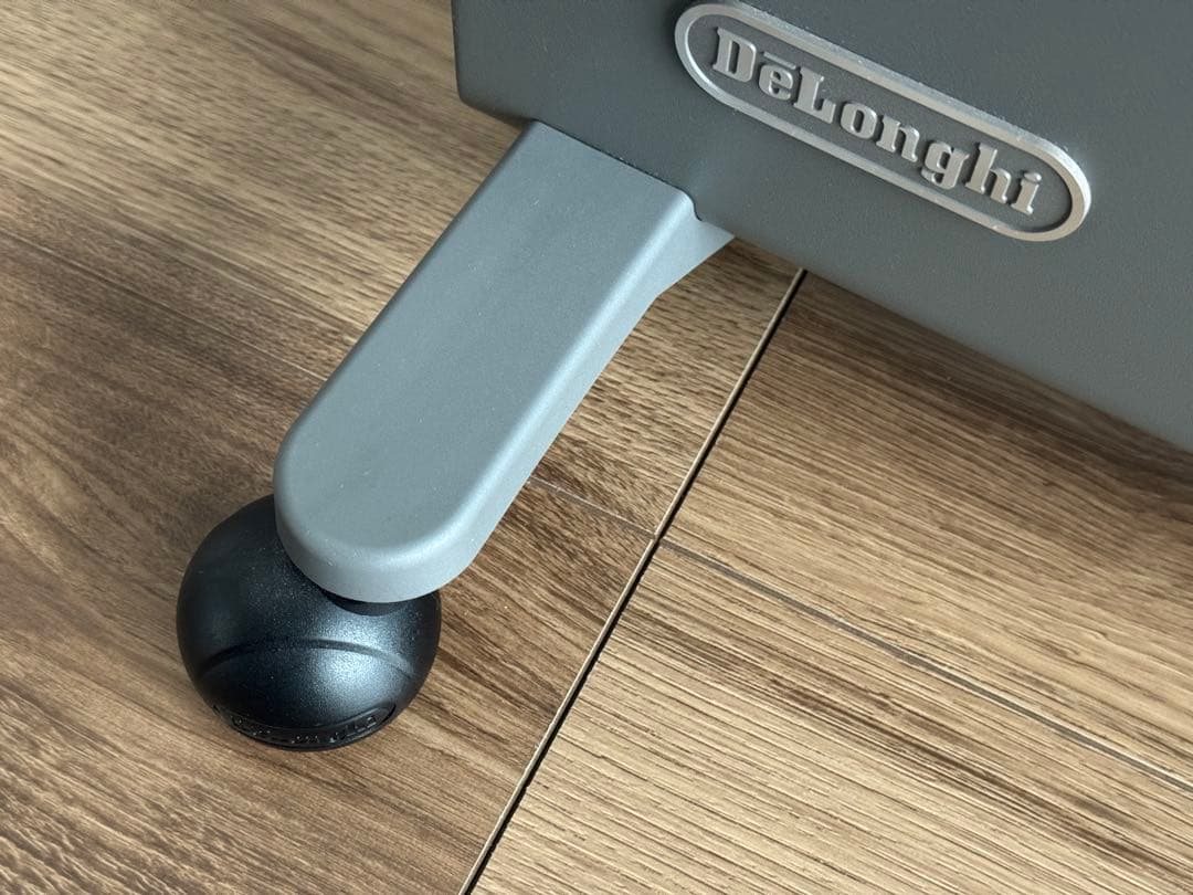 デロンギ コンベクションヒーターHXJ60L12