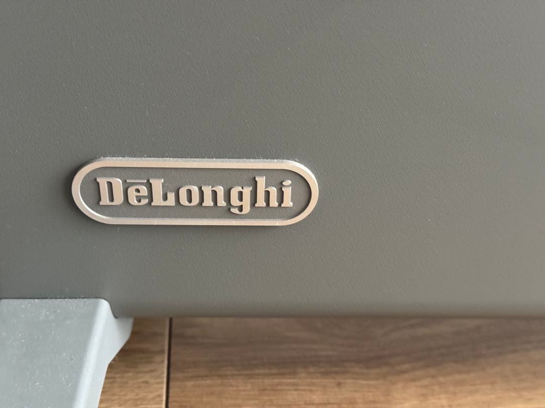 デロンギ コンベクションヒーターHXJ60L12