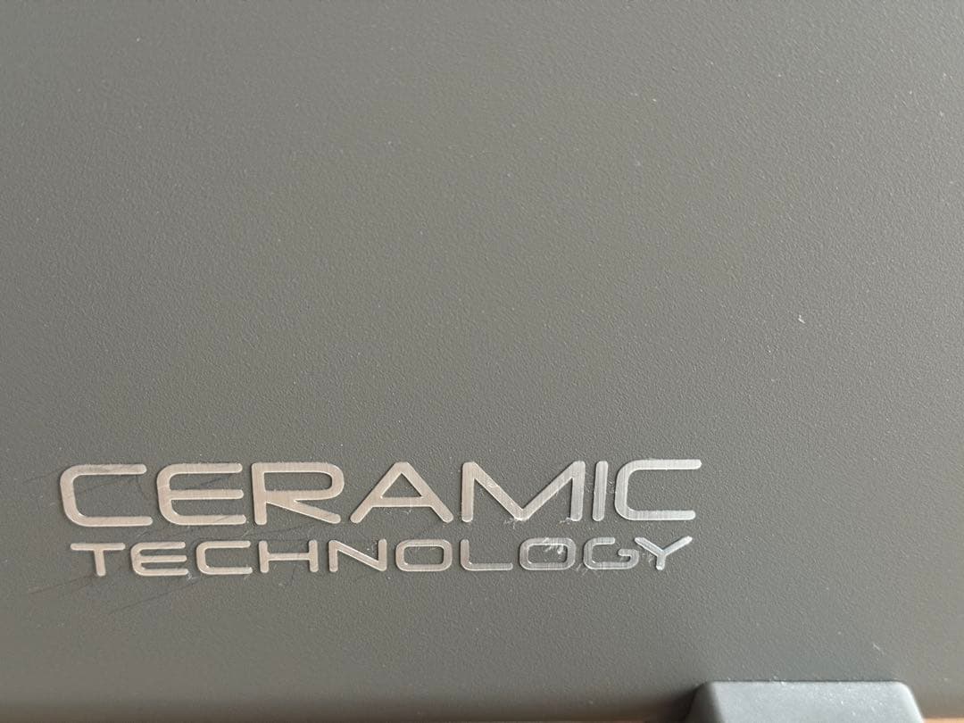 デロンギ コンベクションヒーターHXJ60L12