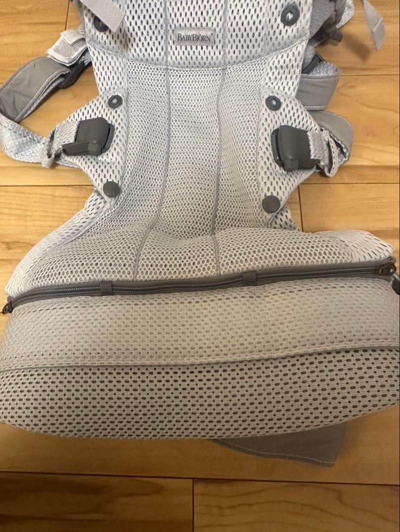BABYBJORN ベビービョルン 抱っこ紐 ハーモニー メッシュ グレー