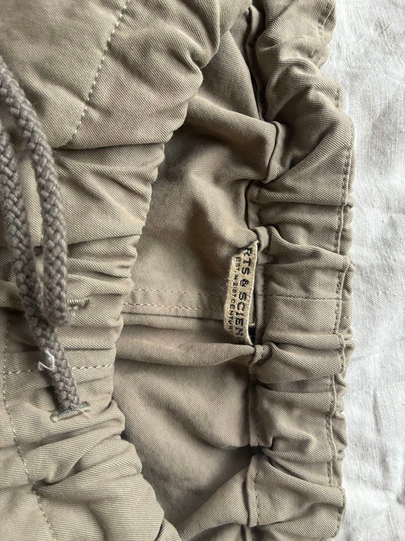 arts&science アーツアンドサイエンス　サルエルパンツ