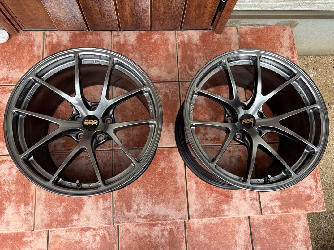 BBS RI-A 18インチ PCD114.3 10.5J ＋18