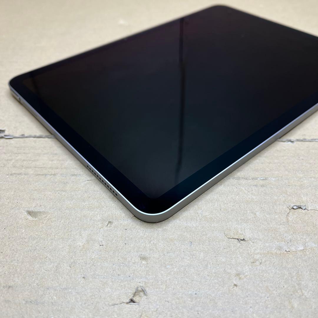 イッサ　iPad Air (M3) 11インチ WIFI スペースグレイ