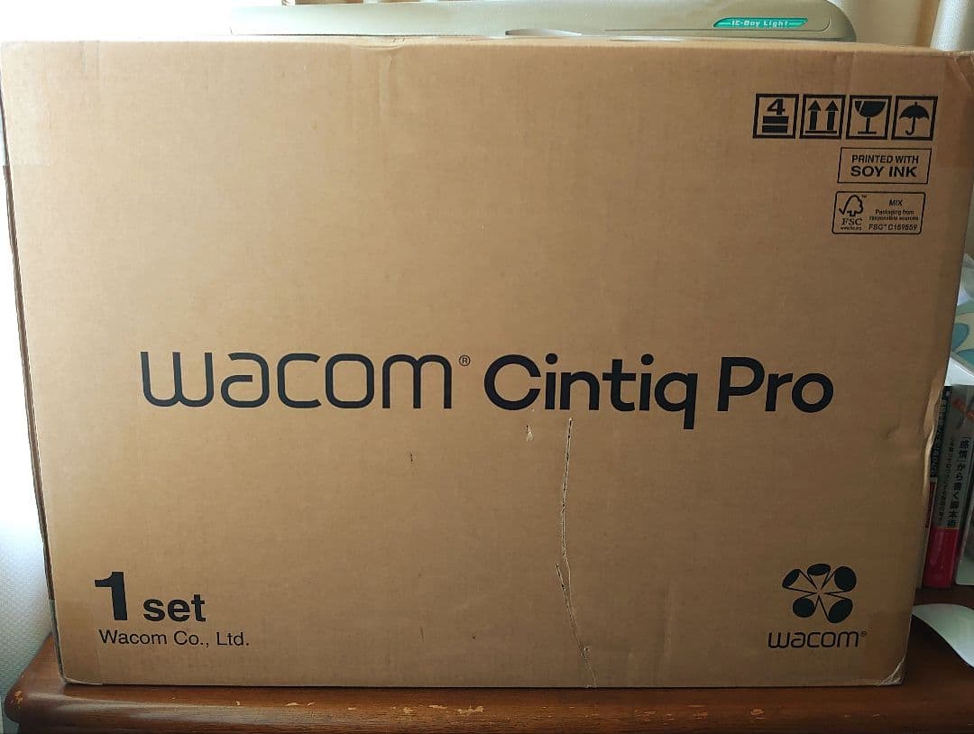 Wacom Cintiq Pro 22 DTH227K4C 液晶ペンタブレット