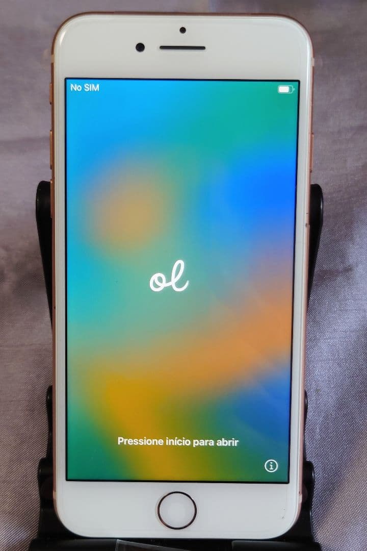 未使用 iPhone8 64GB ゴールド 社外品新品バッテリーSIMロック無し