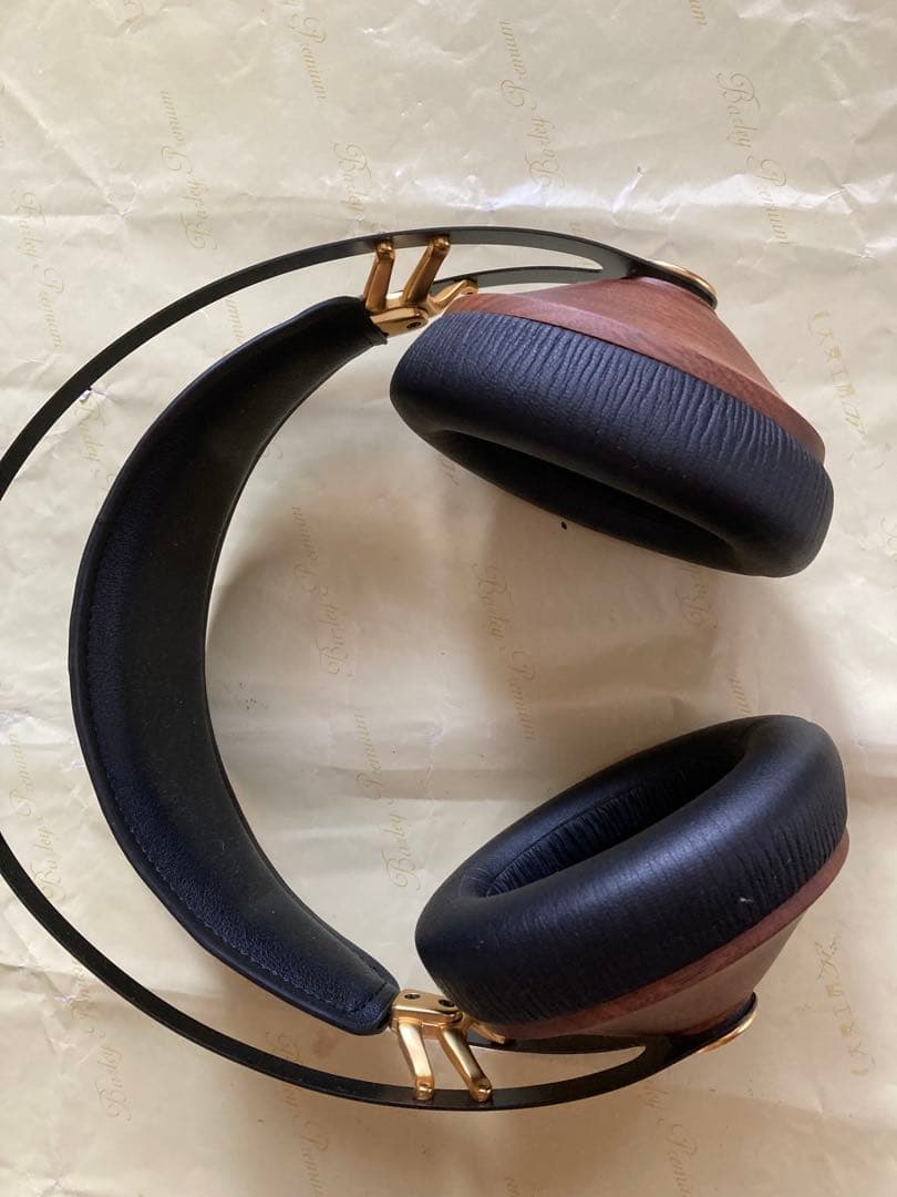 ヘッドホン MEZE Audio 99Classics