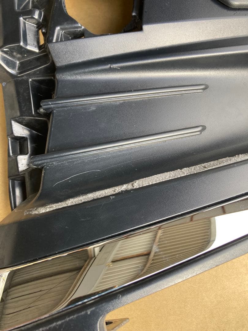 トヨタ90系ノア用　左フォグカバー、モデリスタ