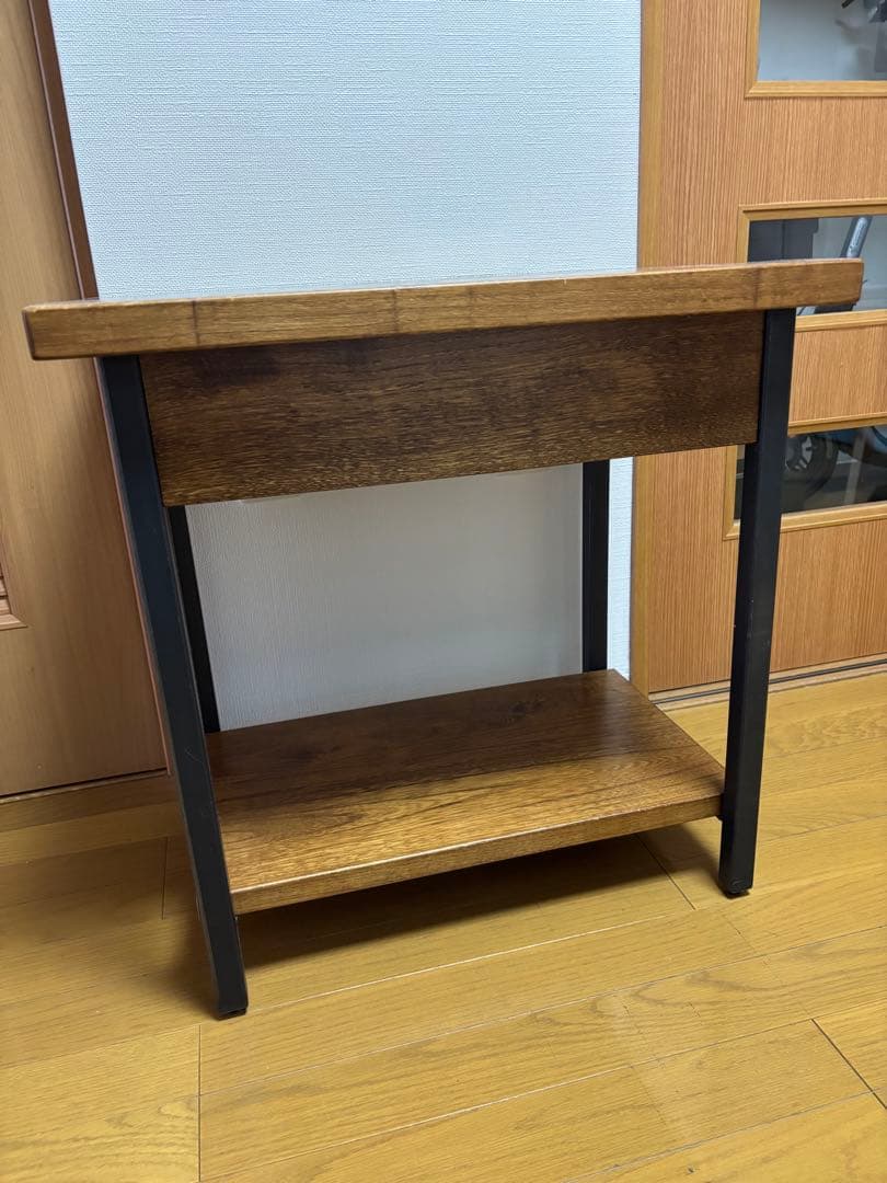 ACME Furniture / アクメファニチャー　エンドテーブル