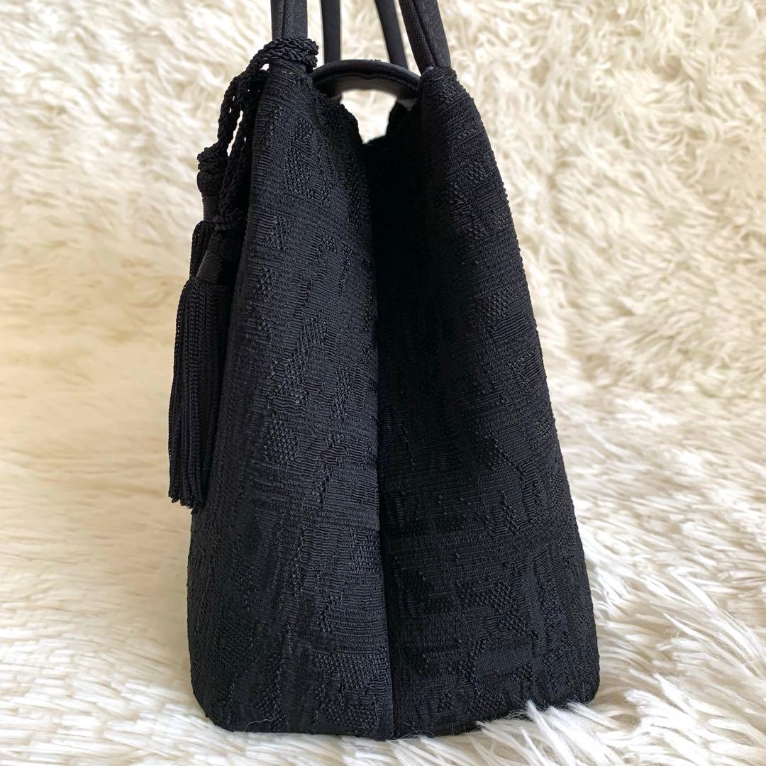 くみちゃん様　IWASA 岩佐　米沢織　フォーマルバッグ ブラック　タッセル付き