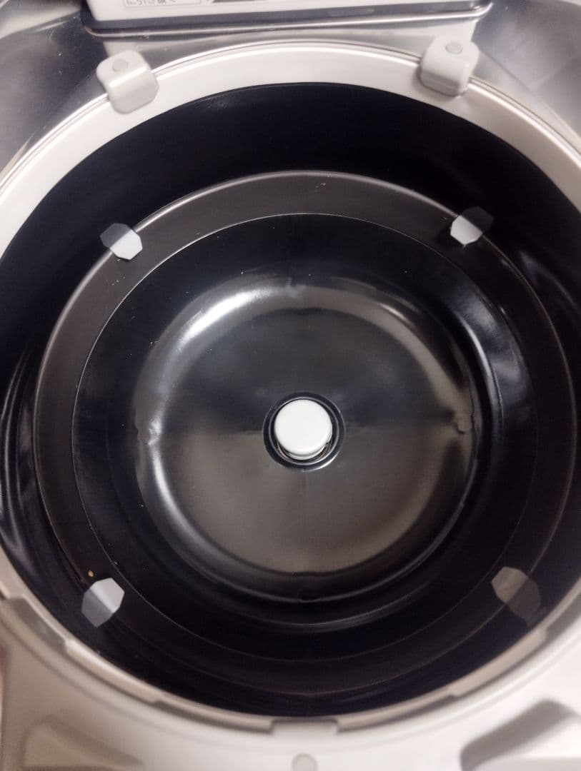 TOSHIBA RC-10V 多機能炊飯器 真空圧力IHジャー　2024年製