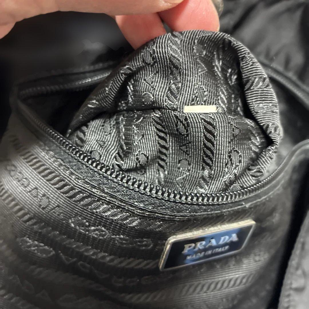 プラダ　トートバッグ　黒