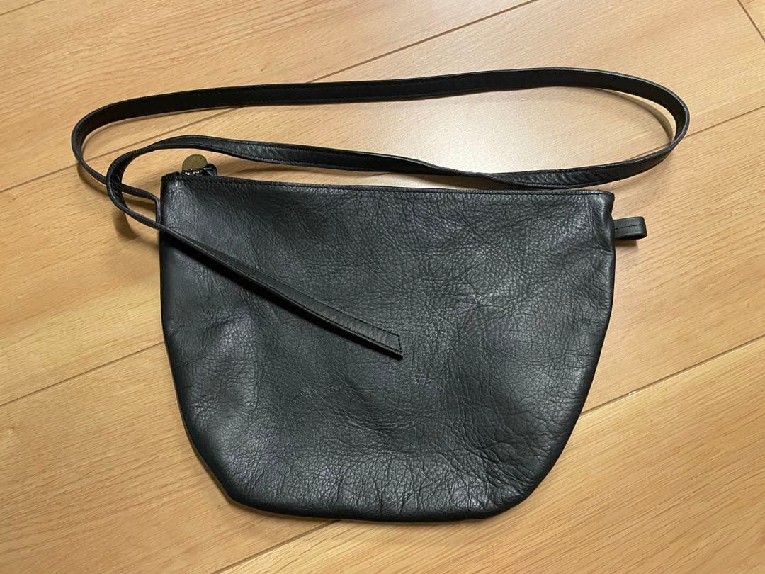 ユッキーノ　ハーフムーン　ブラック