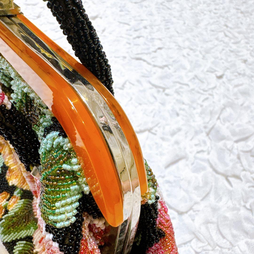 手刺繍　ガラスビーズバック　パーティバック　がま口　花柄