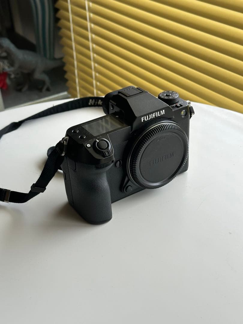 ごんざぶろう様専gfx50s ii fujifilm ボディのみ　箱付き