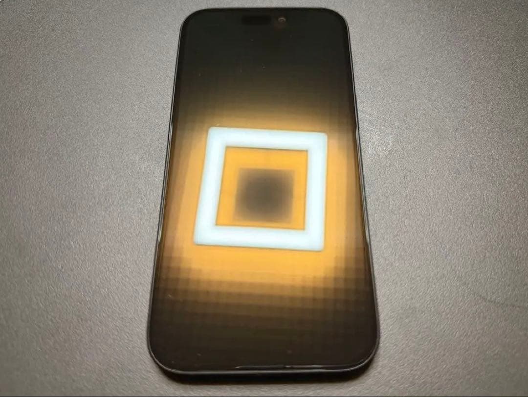 Apple iPhone 15 256GB ブラック　本体　超美品　保証付