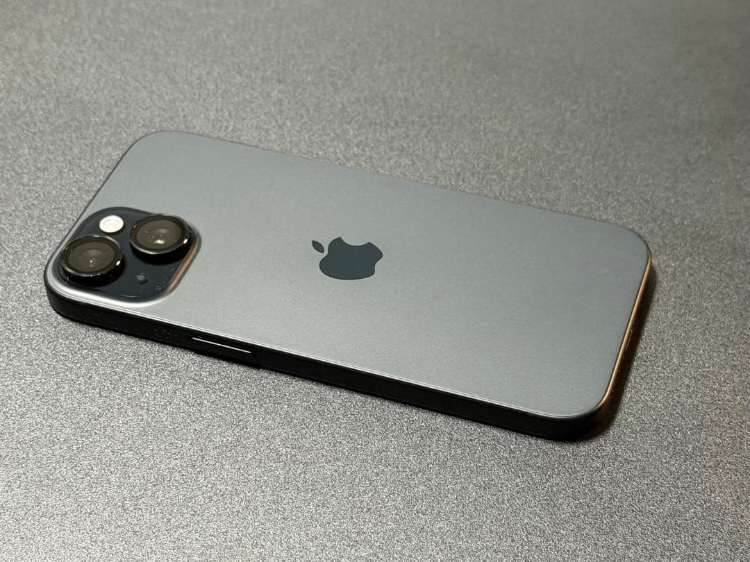 Apple iPhone 15 256GB ブラック　本体　超美品　保証付