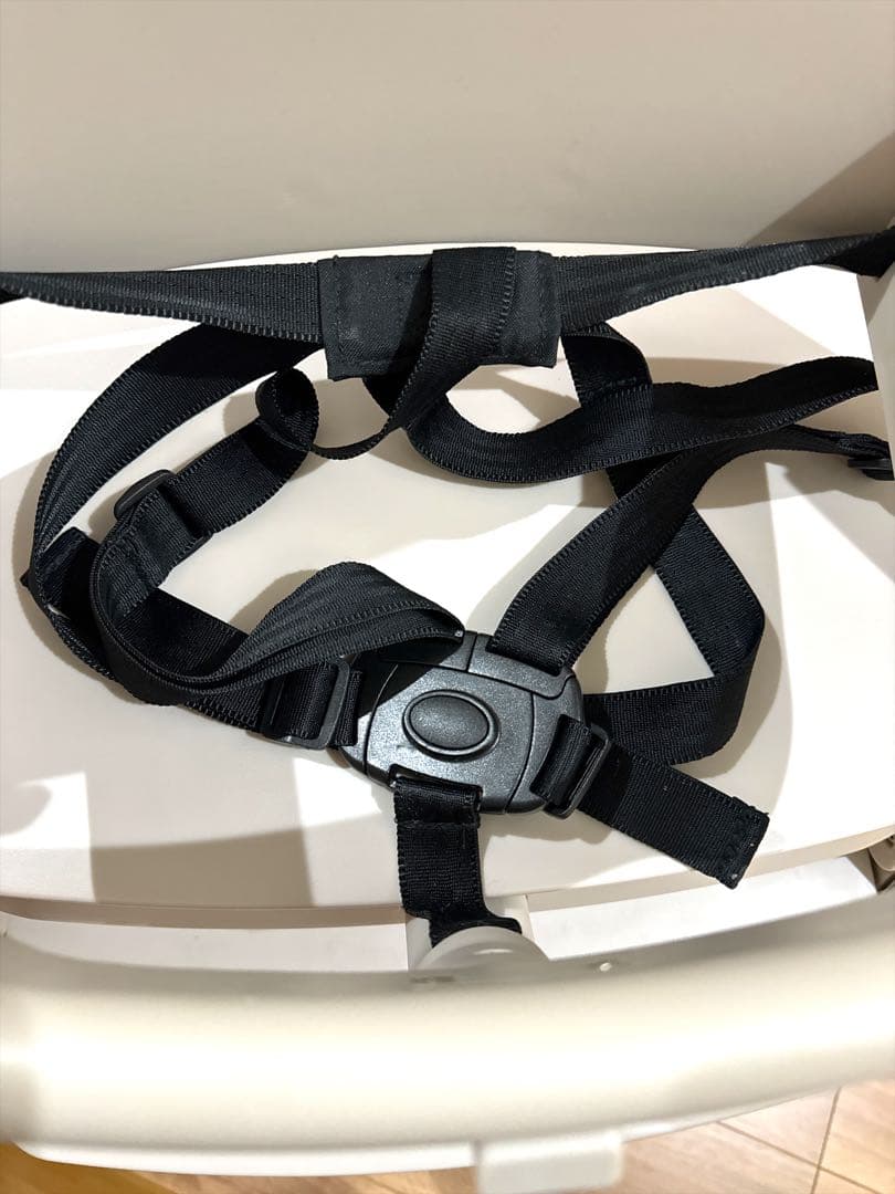 人気色✨ヤトミ NOVUS ノウス ベビーハイチェア グレージュ 付属品あり