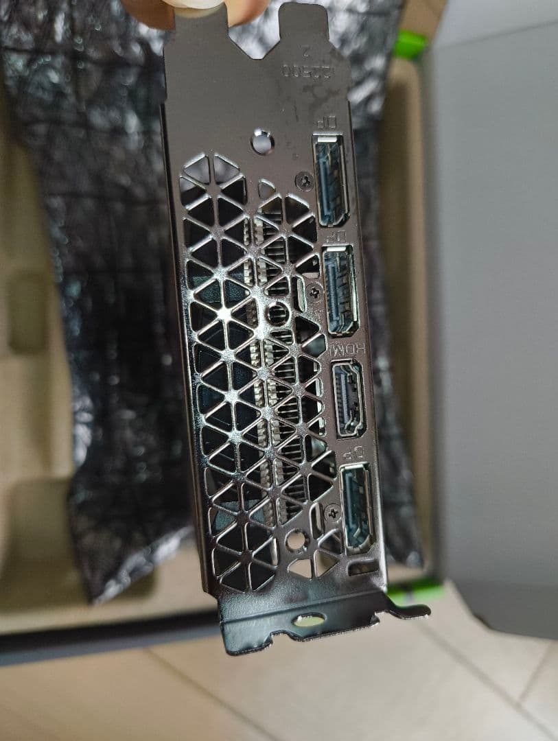 【問題あり】ZOTAC GEFORCE GTX 1660 6GB