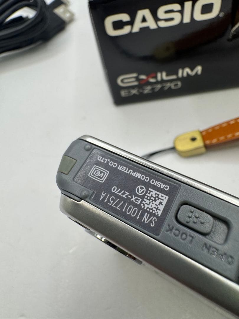CASIO EXILIM EX-Z770 シルバー 動作良好 元箱付