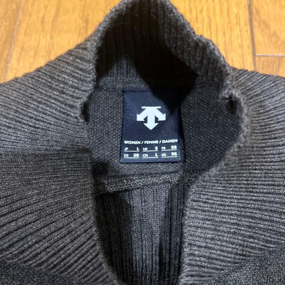 デサントダークグレー 立ち襟セーター