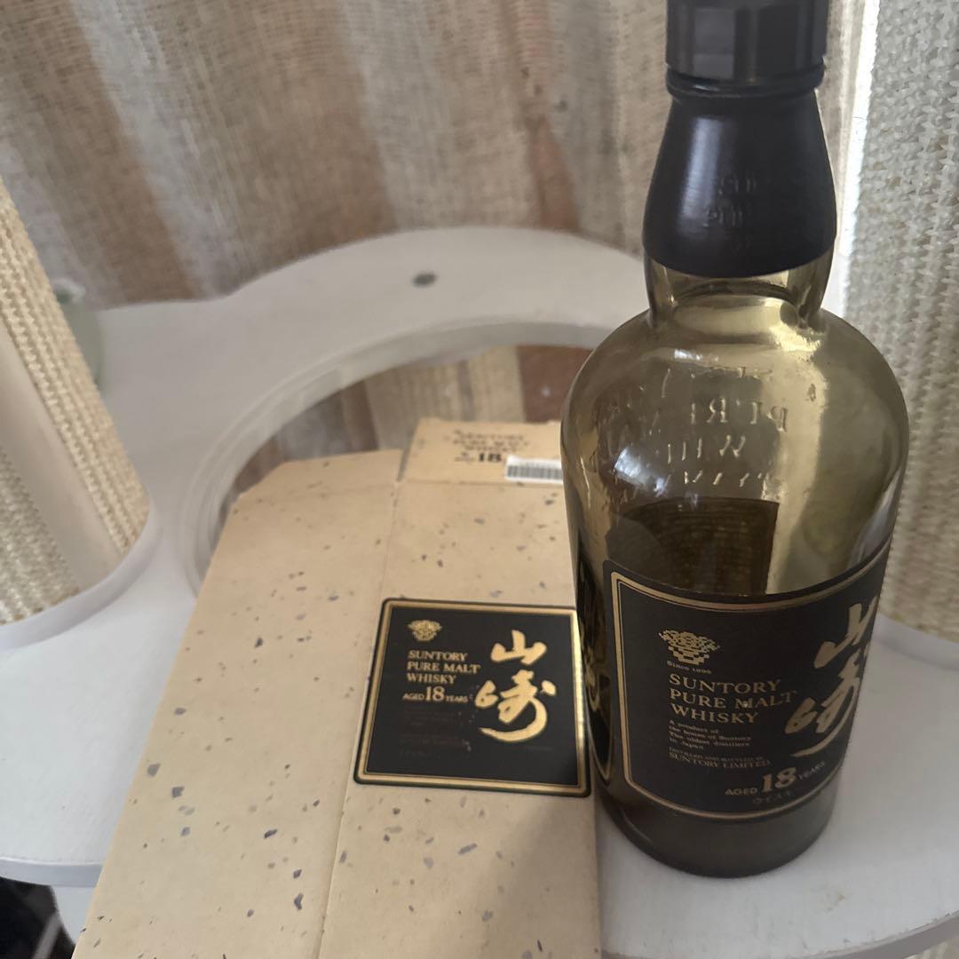 サントリーピュアモルトウイスキー山崎18年旧ラベル 空瓶 箱付