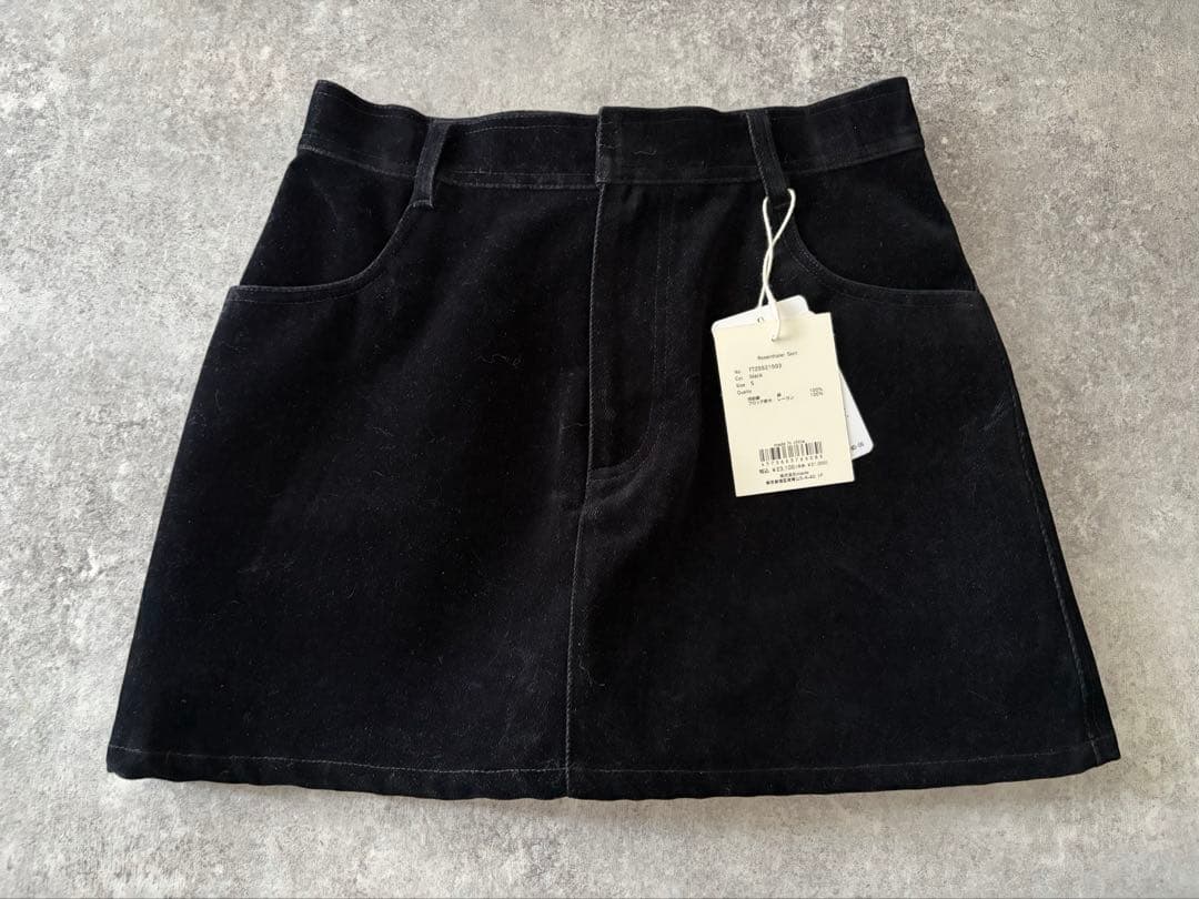 新品未使用タグ付き⭐︎Rosenthaler Skirt thetoe