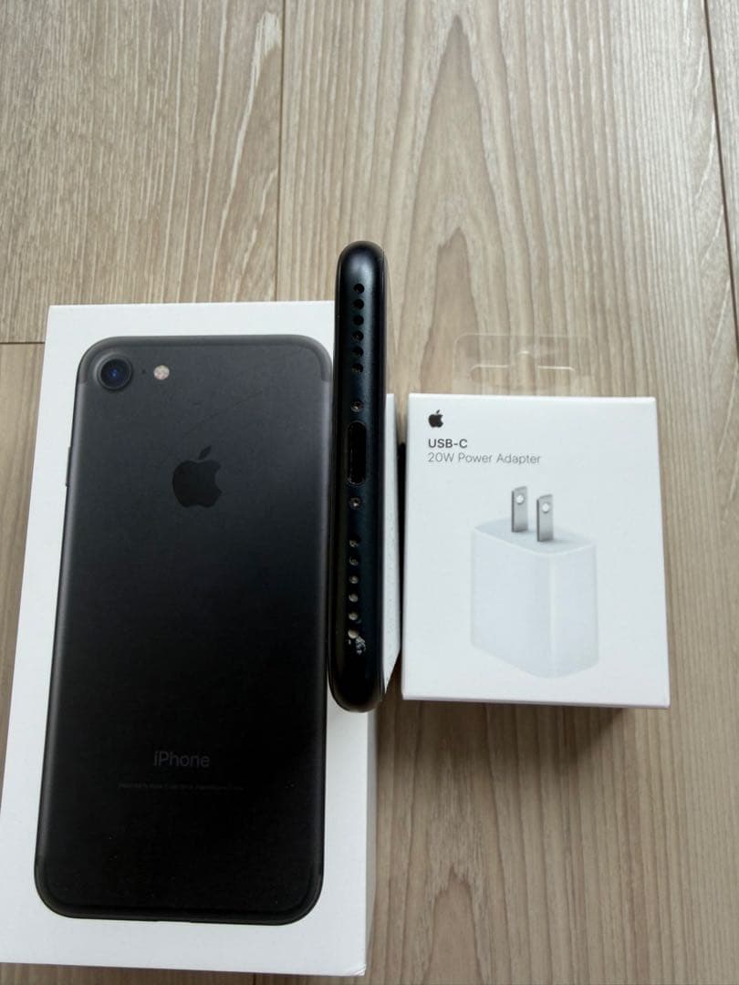 iPhone SE第三世代　ミッドナイト128GB SIMロックなし