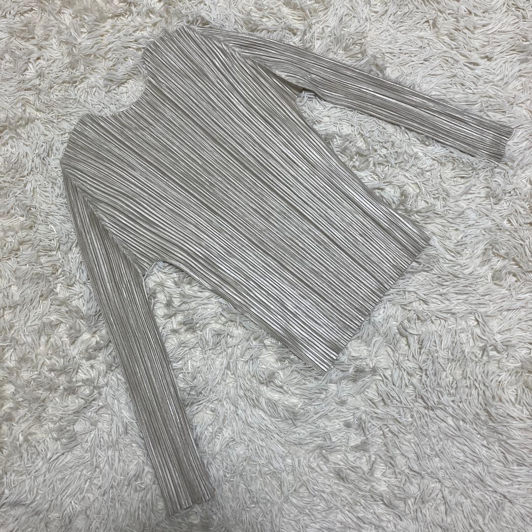 《美品》ISSEY MIYAKE カットソー 長袖 希少 クルーネック　サイズ3