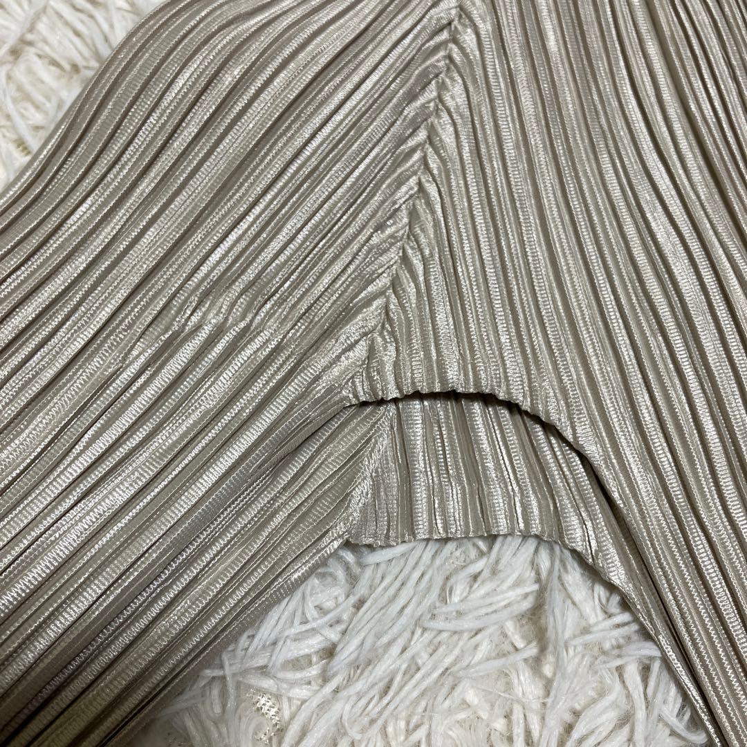 《美品》ISSEY MIYAKE カットソー 長袖 希少 クルーネック　サイズ3