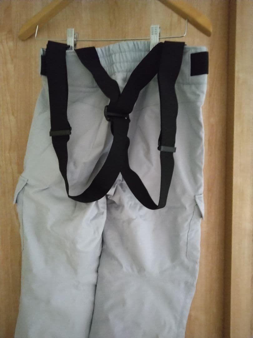 水色ファー付きジャケット