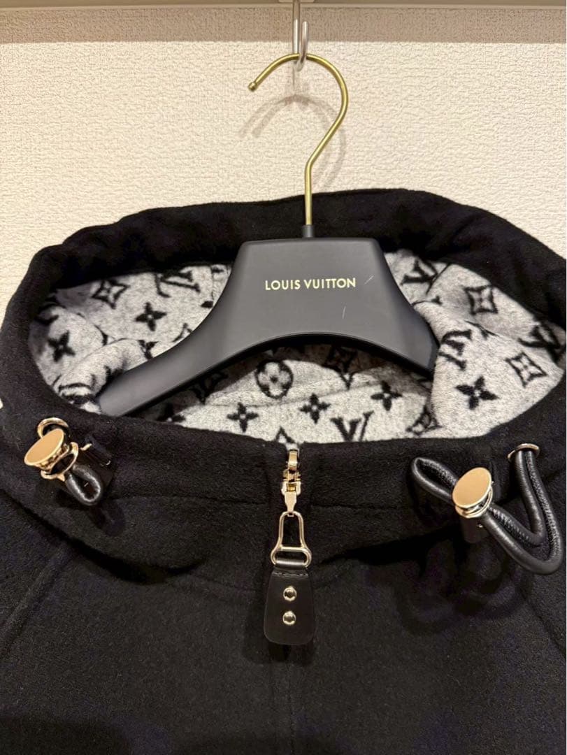 ※お値引不可【最終値下げ】2024年購入 ルイヴィトン コート 黒 36 美品