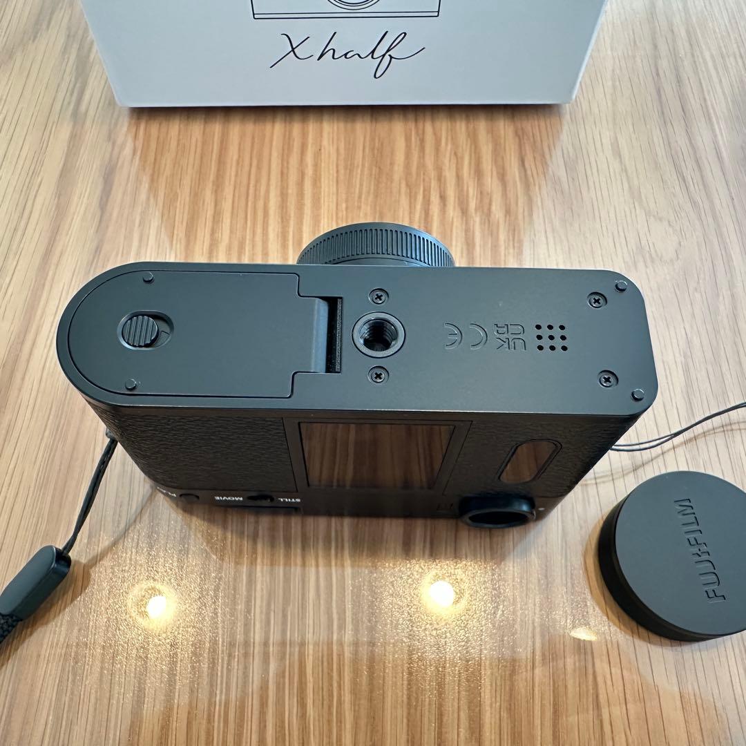 FUJIFILM X half X-HF1 ブラック（Black）