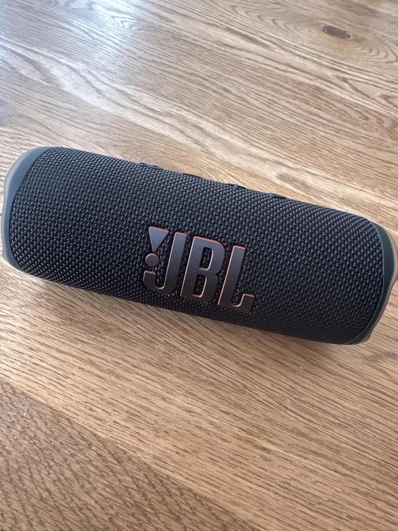 JBL FLIP6 Bluetoothスピーカー 2ウェイ・スピーカー構成/Um