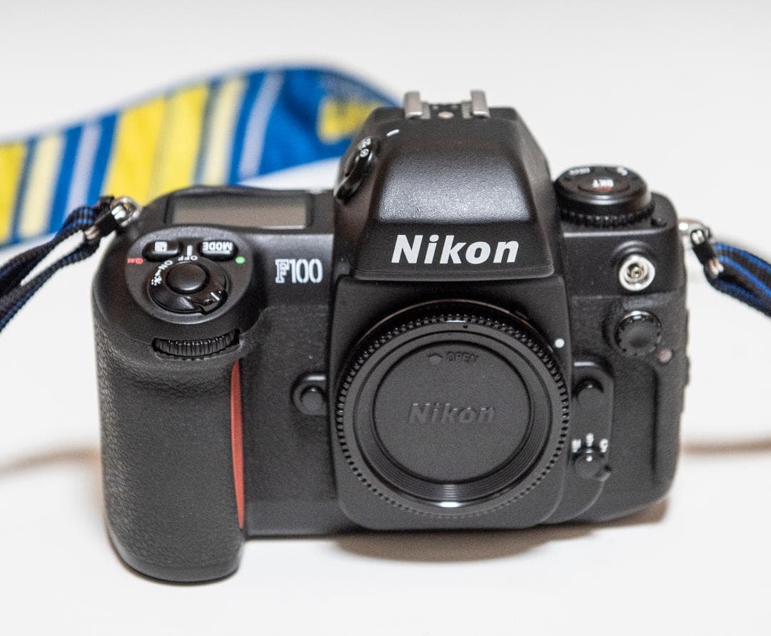 Nikon F100 ボディ