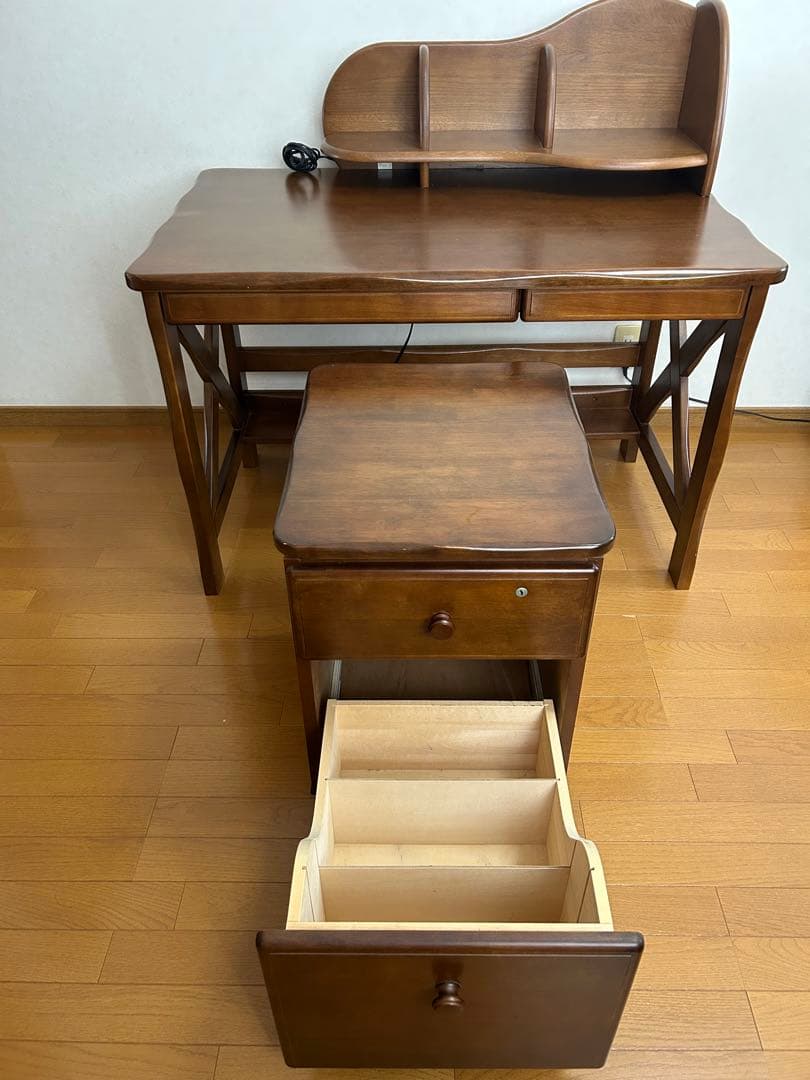 カリモク　学習机3点セット【キャビネット】