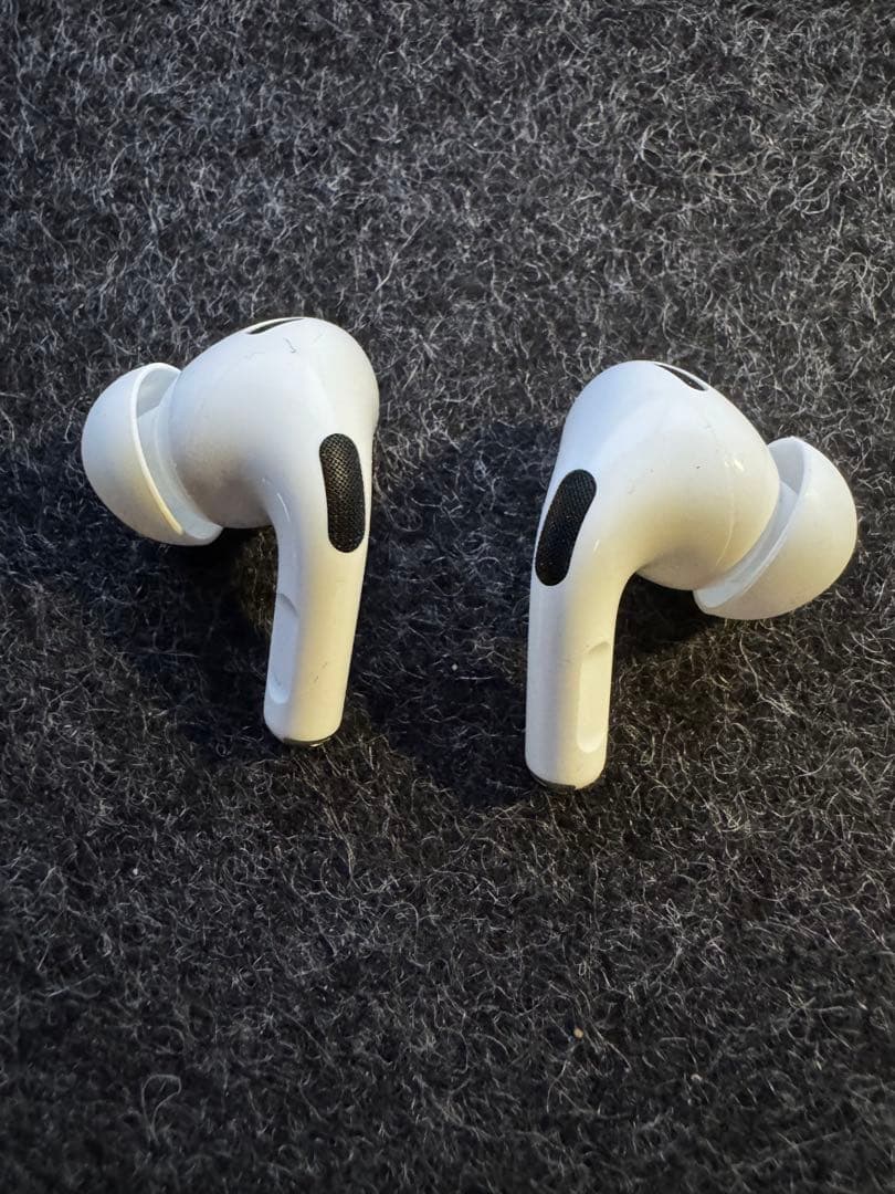 AirPods Pro 第二世代 本体 充電ケース付き