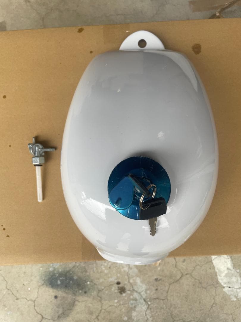 モンキー タンク 燃料ガソリンタンク 5L 白 社外新品