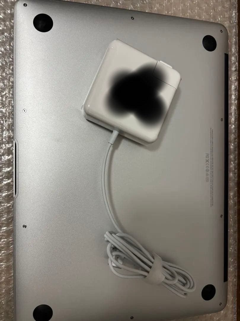 バッテリー新品同様　MacBook Air 13インチ　A1466 SSD