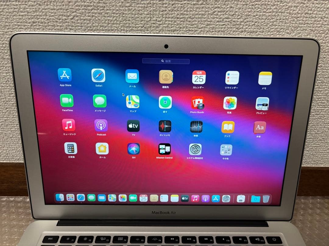バッテリー新品同様　MacBook Air 13インチ　A1466 SSD